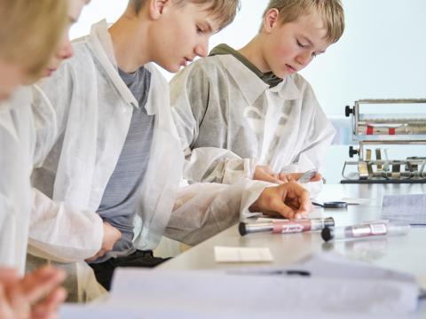 Háskóli unga fólksins 2023